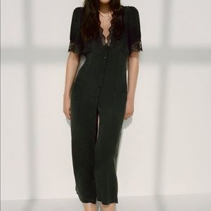 ZARA BRAND NEW! Never worn!